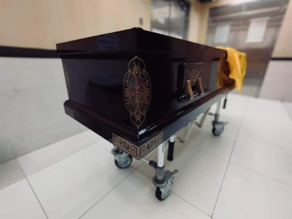 院出棺木